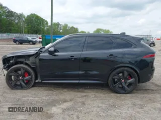 2022 Jaguar F-Pace SVR z VIN SADCZ2EE0NA702862, wystawiony jako IAAI lot #42129192 z przebiegiem 20 580 mil mil oraz . Historia ofert i sprzedaży dostępna na DreamBid. Obrazek 15.