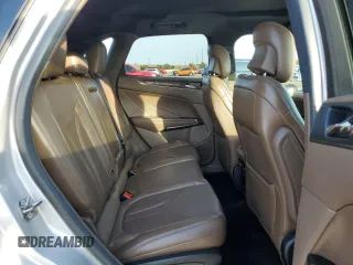 2018 Lincoln MKC Reserve z VIN 5LMCJ3D9XJUL28579, wystawiony jako Copart lot #78666184 z przebiegiem 85 635 mil mil oraz Szkoda całkowita • Salvage title. Historia ofert i sprzedaży dostępna na DreamBid. Obrazek 12.