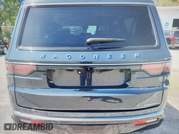 2024 Jeep Wagoneer Series III with VIN 1C4SJSDP8RS169144, listed as a IAAI auction lot 42025902 with 11,797 mi miles and . Bid and sale history available at DreamBid. Image 15.