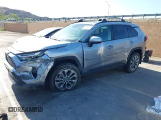 2024 Toyota RAV4 XLE Premium с VIN 2T3C1RFV0RC272866, выставлен на аукционе IAAI как лот 42249629 с пробегом 12 765 миль миль и . История ставок и продаж доступна на DreamBid. Изображение 14.
