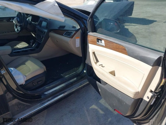 2017 Hyundai Sonata Hybrid Limited with VIN KMHE34L17HA045964, listed as a IAAI auction lot 41397078 with 135,109 mi miles. Bid and sale history available at carsss.com. Image 5.