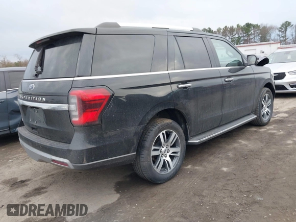 2023 Ford Expedition Limited with VIN 1FMJU1K80PEA29105, listed as a IAAI auction lot 41686107 with 61,256 mi miles. Bid and sale history available at carsss.com. Image 4.