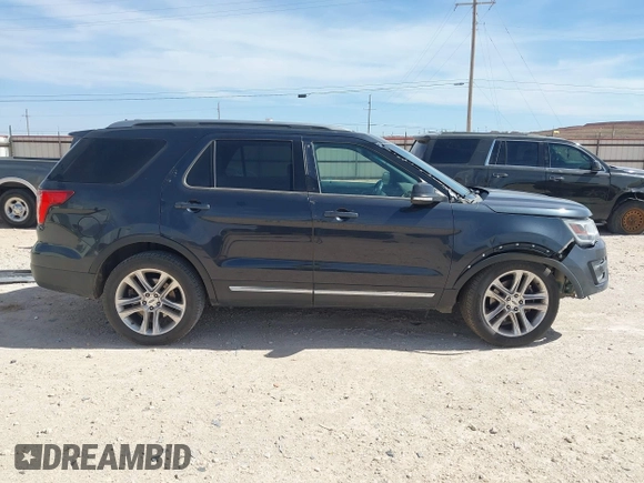 2017 Ford Explorer XLT with VIN 1FM5K7D8XHGA75280, listed as a IAAI auction lot 41805962 with 114,633 mi miles and . Bid and sale history available at carsss.com. Image 14.