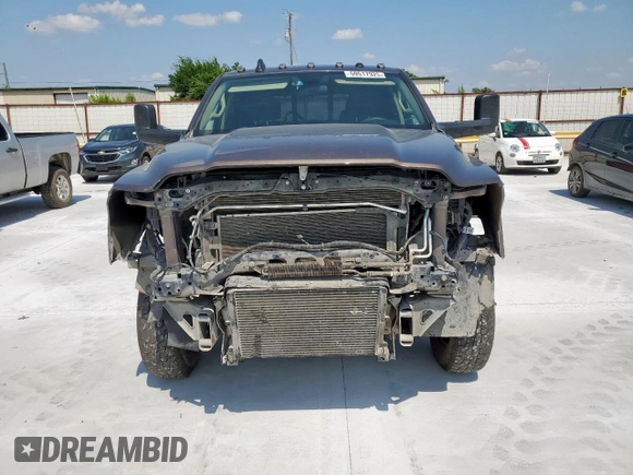 2020 Ram 3500 Tradesman z VIN 3C63RRGL3LG241856, wystawiony jako Copart lot #59517925 z przebiegiem 195 146 mil mil oraz Czysty tytuł • Clean title. Historia ofert i sprzedaży dostępna na DreamBid. Obrazek 7.