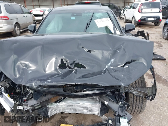 2024 Cadillac CT4 Luxury z VIN 1G6DJ5RK7R0101102, wystawiony jako IAAI lot #41906123 z przebiegiem 5 690 mil mil oraz . Historia ofert i sprzedaży dostępna na DreamBid. Obrazek 13.
