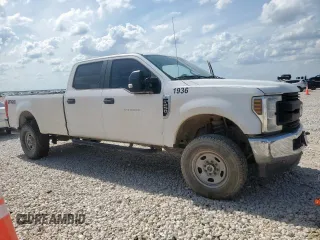 2018 Ford F-250 XL z VIN 1FT7W2B6XJED02815, wystawiony jako Copart lot #63016315 z przebiegiem 314 876 mil mil oraz Szkoda całkowita • Salvage title. Historia ofert i sprzedaży dostępna na DreamBid. Obrazek 4.