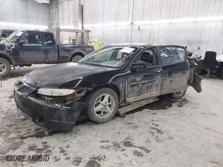 2002 Pontiac Grand Prix GT with VIN 1G2WP52K92F111815, listed as a IAAI auction lot 40994783 with 196344 miles. Bid and sale history available at carsss.com. Image 18.