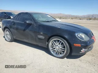 1998 Mercedes-Benz SLK-Class with VIN WDBKK47F8WF031084, listed as a Copart auction lot 67831314 with 128,982 mi miles and Clean Title. Bid and sale history available at carsss.com. Image 4.