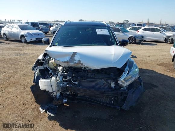 2019 Nissan Kicks S with VIN 3N1CP5CU1KL543001, listed as a IAAI auction lot 41622250 with 43,914 mi miles. Bid and sale history available at carsss.com. Image 13.