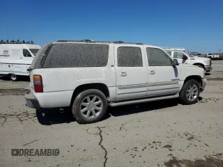 2003 GMC Yukon XL SLT with VIN 3GKEC16T73G272957, listed as a Copart auction lot 68890194 with 233,709 mi miles and Clean Title. Bid and sale history available at carsss.com. Image 3.