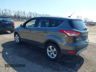 2015 Ford Escape SE with VIN 1FMCU9GX1FUC19376, listed as a IAAI auction lot 41769390 with 98,334 mi miles. Bid and sale history available at carsss.com. Image 3.