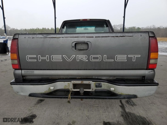 2000 Chevrolet Silverado 1500 with VIN 1GCEC14W0YE136208, listed as a Copart auction lot 45190775 with 152,016 mi miles and Salvage Title. Bid and sale history available at carsss.com. Image 11.