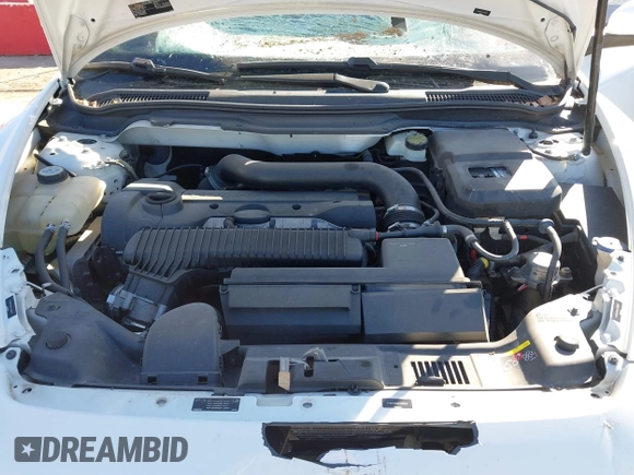 2012 Volvo C70 T5 with VIN YV1672MC4CJ125517, listed as a IAAI auction lot 41732009 with 122,956 mi miles. Bid and sale history available at carsss.com. Image 10.