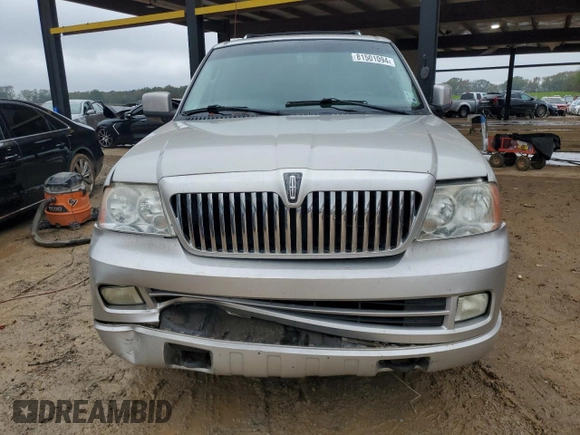 2006 Lincoln Navigator Luxury with VIN 5LMFU27516LJ14665, listed as a Copart auction lot 81501094 with 177,122 mi miles and Salvage Title. Bid and sale history available at carsss.com. Image 5.