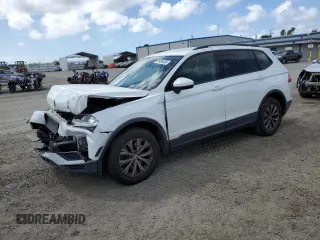 2018 Volkswagen Tiguan S z VIN 3VV1B7AX4JM042187, wystawiony jako Copart lot #51494435 z przebiegiem 91 925 mil mil oraz Szkoda całkowita • Salvage title. Historia ofert i sprzedaży dostępna na DreamBid. Obrazek 1.