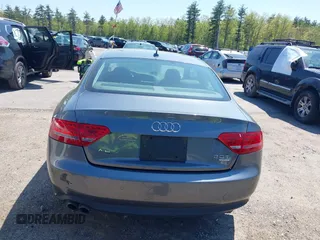2012 Audi A5 Prestige z VIN WAUVFAFR6CA006915, wystawiony jako IAAI lot #42225588 z przebiegiem 121 237 mil mil oraz . Historia ofert i sprzedaży dostępna na DreamBid. Obrazek 17.