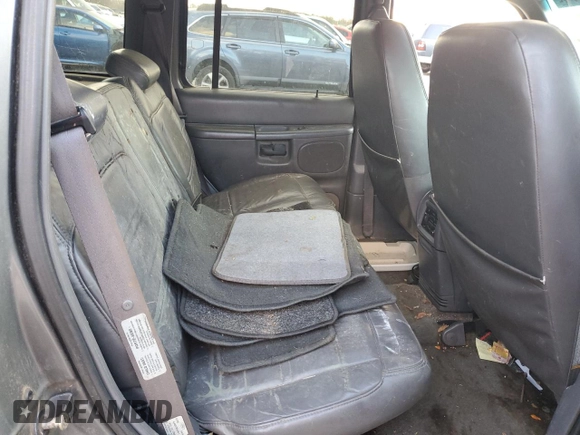 1999 Ford Explorer XLT z VIN 1FMZU32E4XUA16402, wystawiony jako Copart lot #85243074 z przebiegiem 148 110 mil mil oraz Szkoda całkowita • Salvage title. Historia ofert i sprzedaży dostępna na DreamBid. Obrazek 11.