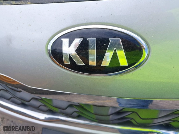 2019 Kia Optima S with VIN 5XXGT4L38KG282523, listed as a IAAI auction lot 41929453 with 261,095 mi miles. Bid and sale history available at carsss.com. Image 12.