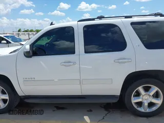 2010 Chevrolet Tahoe LT with VIN 1GNMCBE30AR196579, listed as a IAAI auction lot 42587023 with 226,517 mi miles and . Bid and sale history available at DreamBid. Image 14.