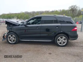 2013 Mercedes-Benz M 350 с VIN 4JGDA5HB9DA195139, выставлен на аукционе IAAI как лот 42156450 с пробегом 74 651 миль миль и . История ставок и продаж доступна на DreamBid. Изображение 15.
