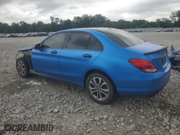 2016 Mercedes-Benz C 300 Luxury z VIN 55SWF4KBXGU105525, wystawiony jako Copart lot #62748765 z przebiegiem 108 688 mil mil oraz Szkoda całkowita • Salvage title. Historia ofert i sprzedaży dostępna na DreamBid. Obrazek 2.