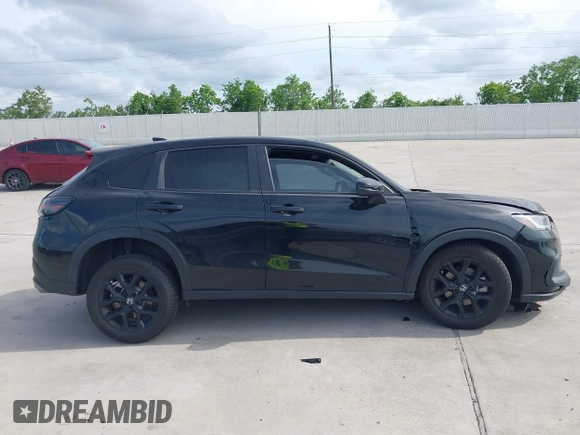 2024 Honda HR-V Sport z VIN 3CZRZ1H53RM707679, wystawiony jako IAAI lot #42041371 z przebiegiem 32 383 mil mil oraz . Historia ofert i sprzedaży dostępna na DreamBid. Obrazek 13.