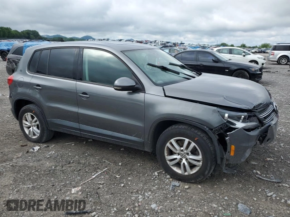 2013 Volkswagen Tiguan S z VIN WVGAV3AX6DW597379, wystawiony jako Copart lot #56386515 z przebiegiem 100 415 mil mil oraz Czysty tytuł • Clean title. Historia ofert i sprzedaży dostępna na DreamBid. Obrazek 4.