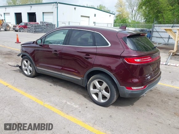 2018 Lincoln MKC Premiere z VIN 5LMCJ1C98JUL30207, wystawiony jako IAAI lot #42275853 z przebiegiem 51 206 mil mil oraz . Historia ofert i sprzedaży dostępna na DreamBid. Obrazek 3.