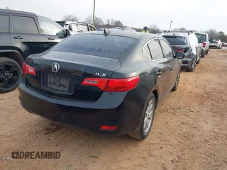 2013 Acura ILX z VIN 19VDE1F30DE000774, wystawiony jako IAAI lot #41791117 z przebiegiem 275 258 mil mil oraz . Historia ofert i sprzedaży dostępna na DreamBid. Obrazek 4.