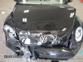 2013 Volkswagen Beetle 2.5L с VIN 3VW5P7AT5DM811974, выставлен на аукционе Copart как лот 56853015 с пробегом 68 959 миль миль и На запчасти • Non repairable. История ставок и продаж доступна на DreamBid. Изображение 11.