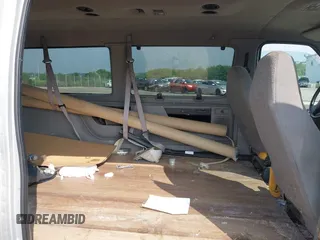2002 Ford Econoline Passenger XL с VIN 1FBSS31L22HB33221, выставлен на аукционе IAAI как лот 42613580 с пробегом 196 057 миль миль и . История ставок и продаж доступна на DreamBid. Изображение 8.