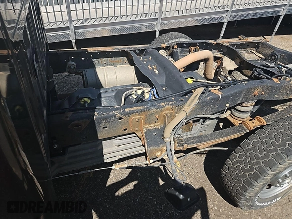 2015 Ford F-250 XLT with VIN 1FT7X2B61FEA77768, listed as a IAAI auction lot 42631312 with 81,314 mi miles and . Bid and sale history available at DreamBid. Image 2.