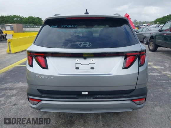 2025 Hyundai Tucson SEL z VIN 5NMJB3DE5SH465219, wystawiony jako IAAI lot #42490892 z przebiegiem 11 135 mil mil oraz . Historia ofert i sprzedaży dostępna na DreamBid. Obrazek 16.