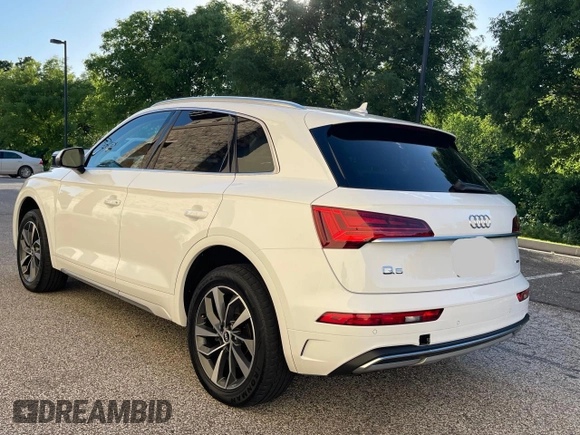 2021 Audi Q5 Premium Plus z VIN WA1BAAFY5M2024761, wystawiony jako Copart lot #57532125 z przebiegiem 90 042 mil mil oraz Czysty tytuł • Clean title. Historia ofert i sprzedaży dostępna na DreamBid. Obrazek 3.