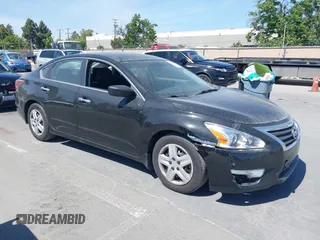 2015 Nissan Altima 2.5 z VIN 1N4AL3AP7FN873559, wystawiony jako IAAI lot #42205884 z przebiegiem 161 593 mil mil oraz . Historia ofert i sprzedaży dostępna na DreamBid. Obrazek 1.