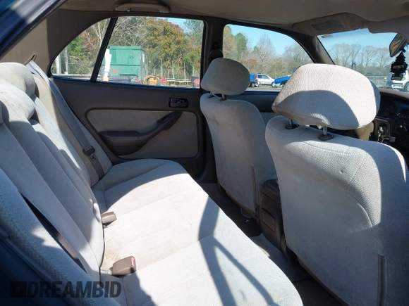 1996 Toyota Camry DX with VIN 4T1BG12K1TU688639, listed as a IAAI auction lot 41883160 with 264,542 mi miles. Bid and sale history available at carsss.com. Image 8.