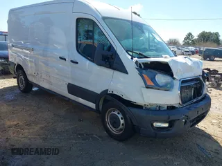 2020 Ford Transit Cargo z VIN 1FTBR1C81LKA68080, wystawiony jako IAAI lot #41647080 z przebiegiem Nie podano mil oraz . Historia ofert i sprzedaży dostępna na DreamBid. Obrazek 1.
