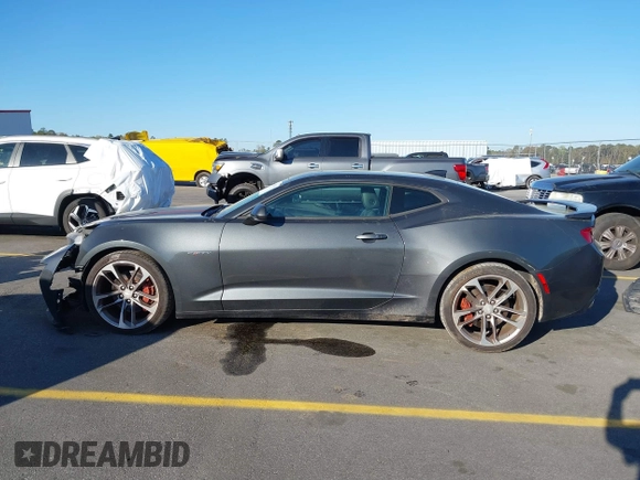 2017 Chevrolet Camaro 2SS с VIN 1G1FH1R78H0104538, выставлен на аукционе IAAI как лот 41870474 с пробегом 119 955 миль миль и . История ставок и продаж доступна на DreamBid. Изображение 15.