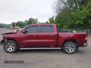 2019 Ram 1500 Big Horn z VIN 1C6SRFFT5KN570253, wystawiony jako IAAI lot #42488224 z przebiegiem 36 507 mil mil oraz . Historia ofert i sprzedaży dostępna na DreamBid. Obrazek 15.