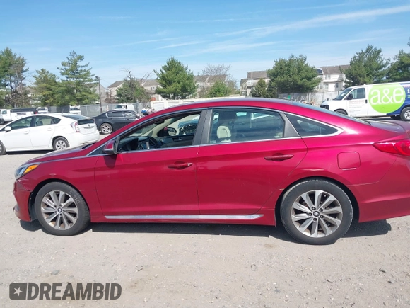 2015 Hyundai Sonata Limited with VIN 5NPE34AF7FH088872, listed as a IAAI auction lot 42105320 with 151,622 mi miles and . Bid and sale history available at carsss.com. Image 14.