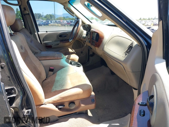 2003 Ford F-150 XLT with VIN 1FTRW08L43KC21629, listed as a IAAI auction lot 42359268 with 200,525 mi miles and . Bid and sale history available at DreamBid. Image 5.