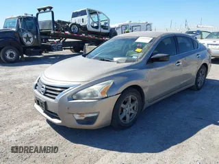 2014 Nissan Altima S with VIN 1N4AL3AP0EN231974, listed as a IAAI auction lot 41824486 with 192,063 mi miles and . Bid and sale history available at DreamBid. Image 2.