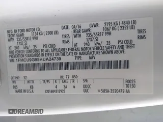 2017 Ford Escape SE z VIN 1FMCU9G95HUA24739, wystawiony jako IAAI lot #41880800 z przebiegiem 164 285 mil mil oraz . Historia ofert i sprzedaży dostępna na DreamBid. Obrazek 9.