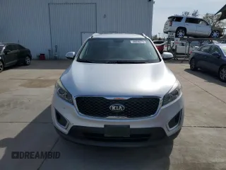 2018 Kia Sorento LX with VIN 5XYPG4A31JG347813, listed as a Copart auction lot 48636375 with 152,452 mi miles and Clean Title. Bid and sale history available at carsss.com. Image 5.