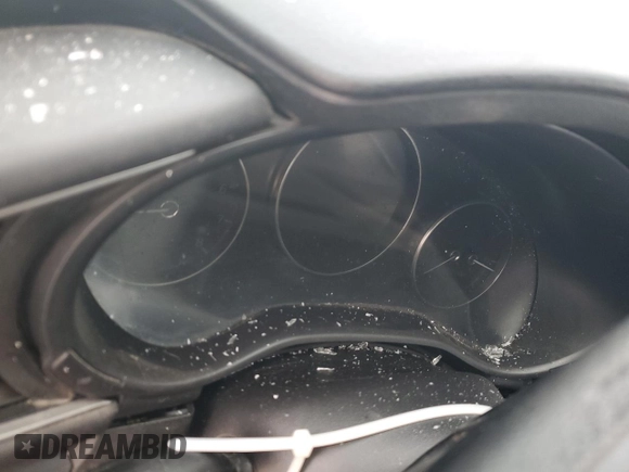 2019 Mazda 3 z VIN JM1BPABLXK1108883, wystawiony jako Copart lot #79814304 z przebiegiem Nie podano mil oraz Szkoda całkowita • Salvage title. Historia ofert i sprzedaży dostępna na DreamBid. Obrazek 9.