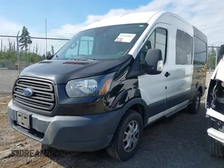 2015 Ford Transit Cargo z VIN 1FTYR2CMXFKB28360, wystawiony jako IAAI lot #42312402 z przebiegiem 126 228 mil mil oraz . Historia ofert i sprzedaży dostępna na DreamBid. Obrazek 17.