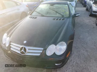2008 Mercedes-Benz SL 550 z VIN WDBSK71FX8F137257, wystawiony jako Copart lot #76178034 z przebiegiem 28 123 mil mil oraz Nie do naprawy • Non repairable. Historia ofert i sprzedaży dostępna na DreamBid. Obrazek 5.