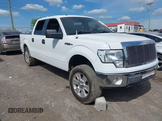 2013 Ford F-150 XL with VIN 1FTFW1CF2DFC17194, listed as a IAAI auction lot 42104978 with 257,406 mi miles. Bid and sale history available at carsss.com. Image 1.