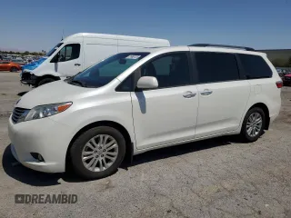 2017 Toyota Sienna XLE Auto Access Seat with VIN 5TDYZ3DC1HS860254, listed as a Copart auction lot 61962415 with 140,243 mi miles and Salvage title. Bid and sale history available at DreamBid. Image 1.