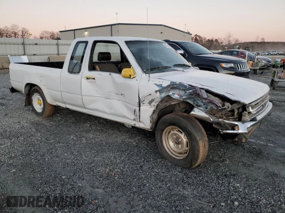 1990 Toyota 2WD Pickups DX with VIN JT4RN93P1L5021226, listed as a Copart auction lot 41758625 with 305,926 mi miles and Salvage Title. Bid and sale history available at carsss.com. Image 4.